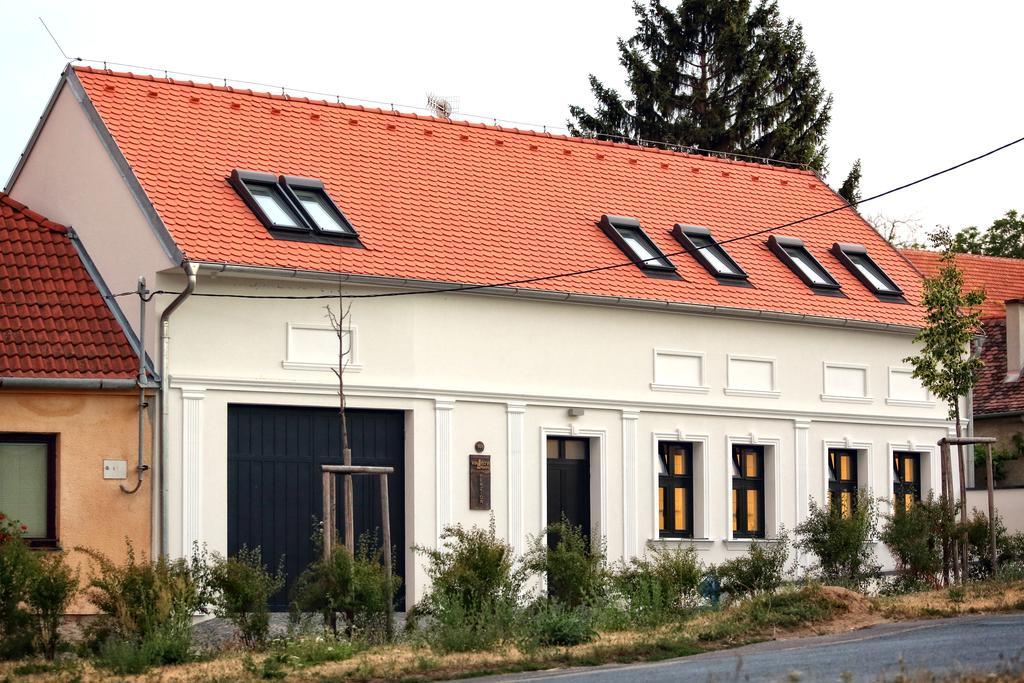 Penzion Vinarstvi Konitz Znojmo Exterior photo